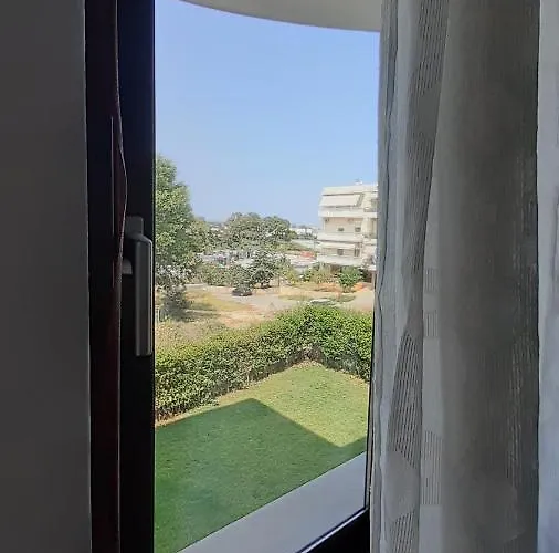 Nickolas Tiny Souda-chania La Canea