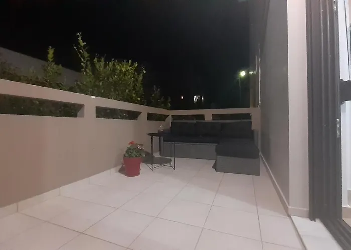 Nickolas Tiny Souda-chania * La Canea