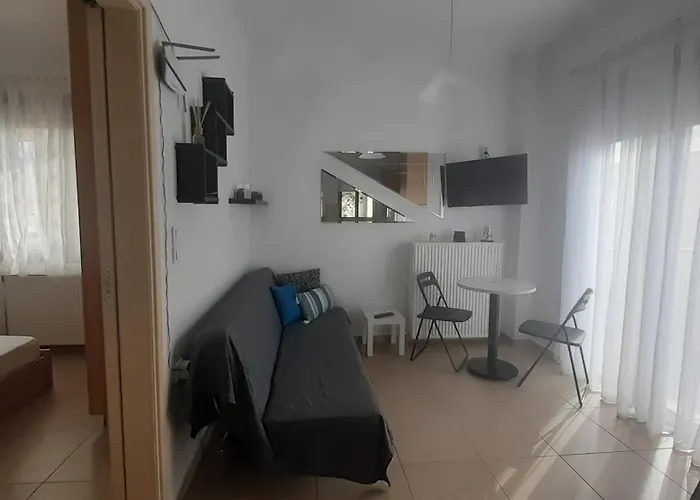 Nickolas Tiny Souda-chania La Canea