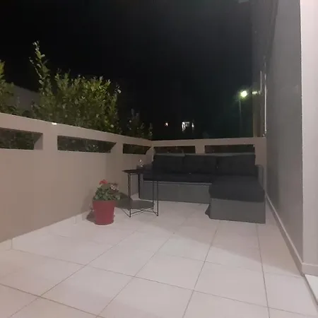 Nickolas Tiny Souda-chania * La Canée